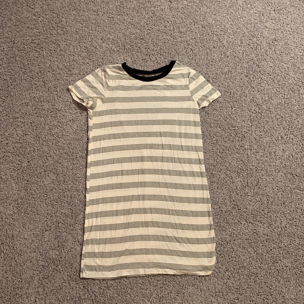 Forever 21 T-Shirt Dress